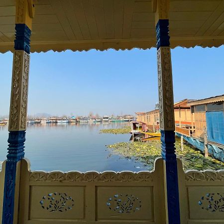 The Heritage Safina Group Of Houseboats Hotel Srīnagar Eksteriør billede